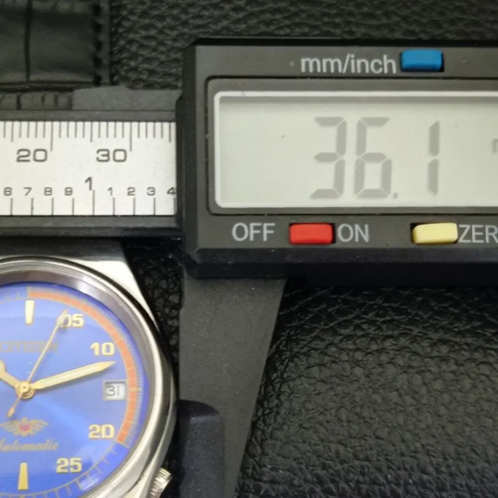 Vintage 1986 Citizen Automatic Mens Silver Watch W/daydate & Blue accents